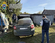 В Саратовской области мужчина ремонтировал машину и погиб