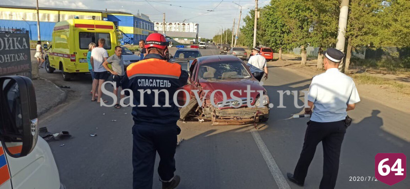 В ДТП под Саратовом разбилась пассажирка «Шанса»