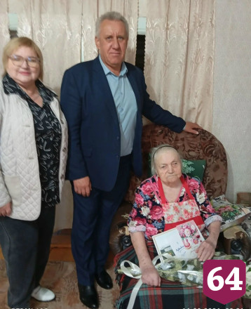 Труженица тыла из Саратовской области отметила 103-й день рождения 