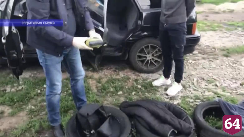 В легковушке саратовца нашли полкилограмма наркотиков