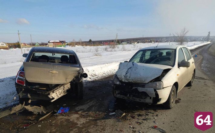 В ДТП на Кумысной поляне разбила голову автоледи 