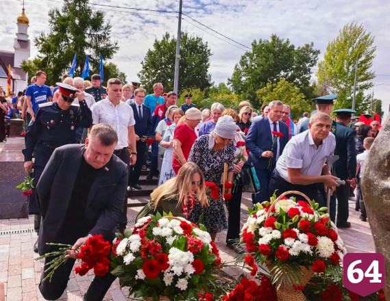 В парке Победы увековечили имена участников СВО