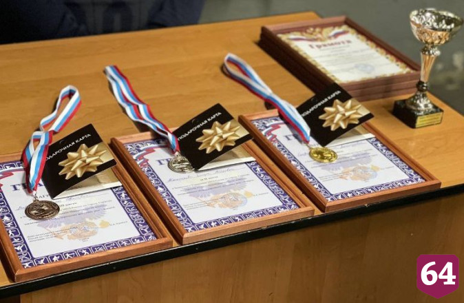 В Саратове выбрали самых метких сотрудниц полиции