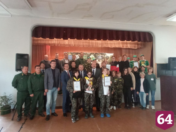 Две отличницы и «крутой чел» победили в состязаниях юных лесничих 