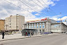 На площади Кирова меняют поврежденную плитку