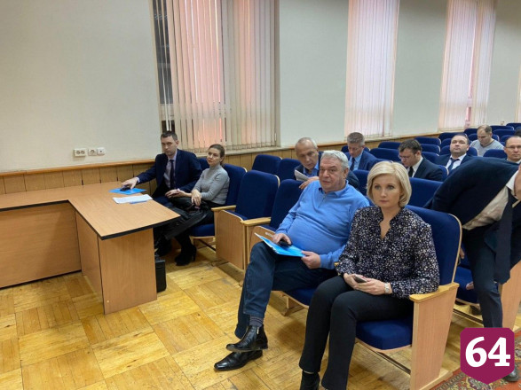 Стрелюхин поторопил администрацию Саратова с оформлением документов для ЖСК «Феникс»