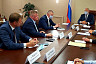Губернатор потребовал решить проблемы с автобусами в Саратове