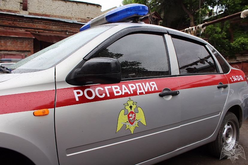 В Саратове вор избил девушку на улице и попался