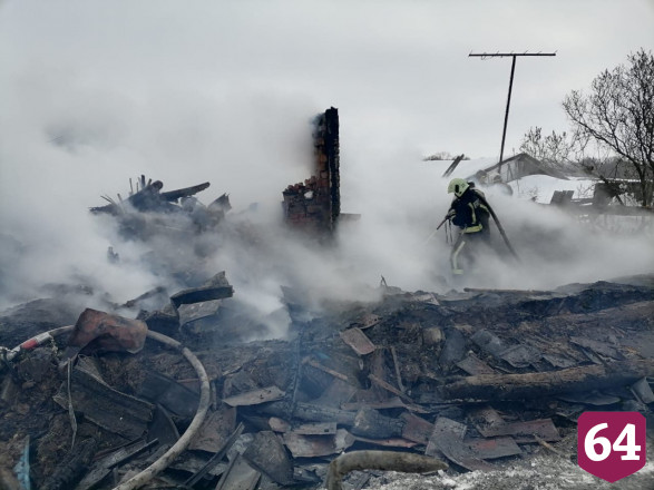 Пожар под Саратовом унес жизни двух человек