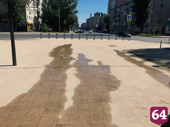 Жители Саратова пожаловались на бешеный опрыскиватель