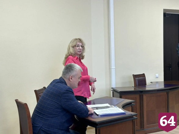 Певица Маша Распутина не приехала в Саратов на судебное заседание