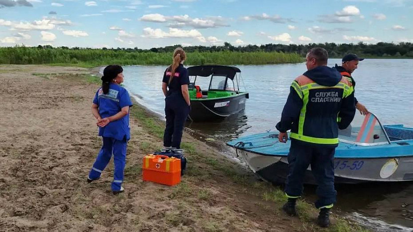 Под Саратовом мужчина пытался спасти ребенка и утонул