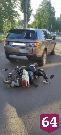 Под Саратовом 16-летняя скутеристка протаранила иномарку