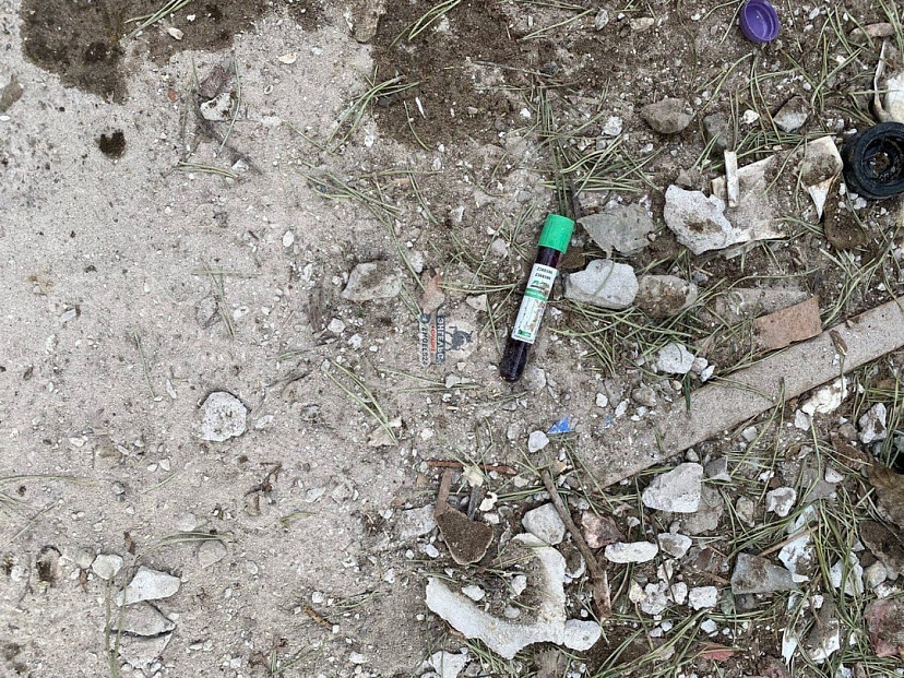 В Энгельсе нашли подозрительные пробирки с кровью