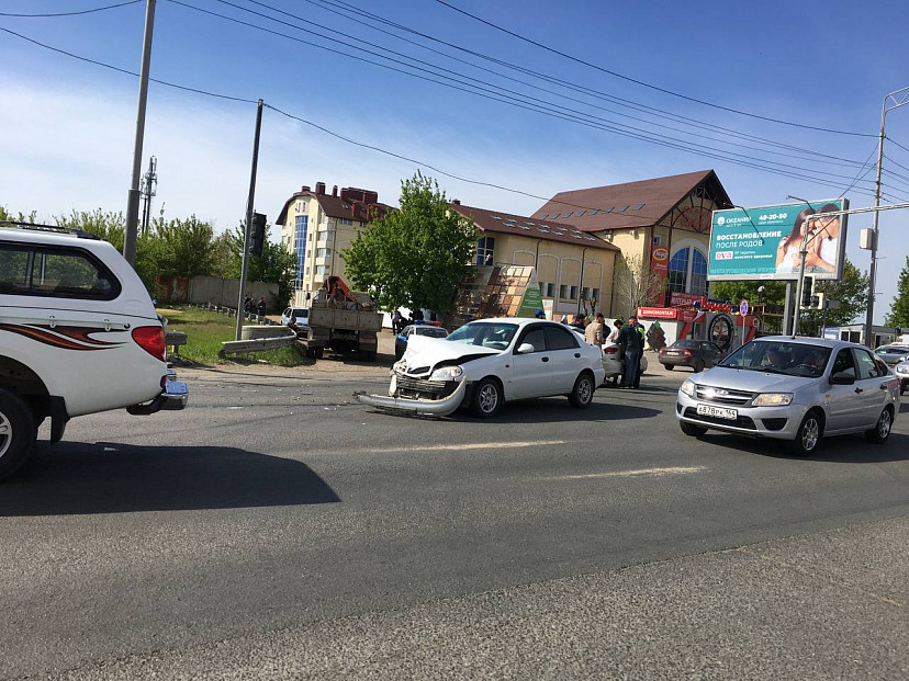 Дорожная авария в Юбилейном привела к большой пробке