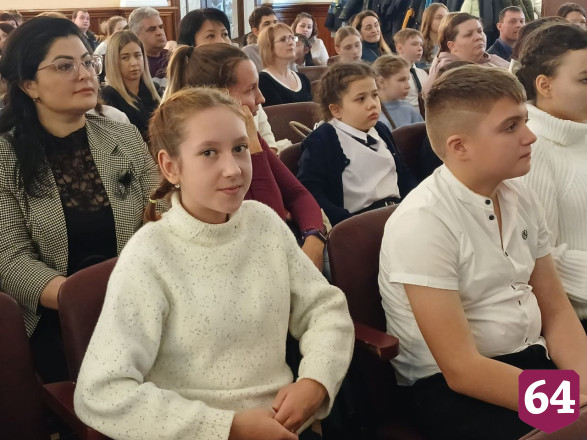 Саратовская победительница экопремии любит пчел и верит в правило трех «Н»
