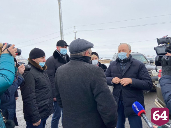 Радаев потребовал от чиновников контролировать ремонт сельских дорог 
