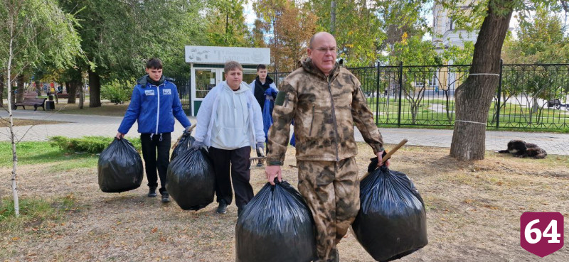 Месячник благоустройства в Энгельсе начнут с уборки общественных пространств 