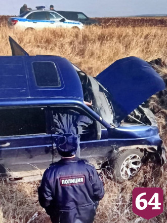 Под Саратовом при съезде УАЗа в овраг погибли два человека