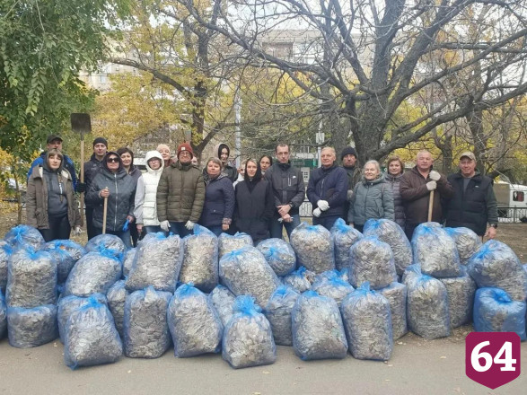 В Саратове на субботник вышли около 50 тысяч жителей