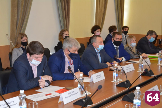 В Саратове предложили научить молодежь распознавать манипуляции экстремистов
