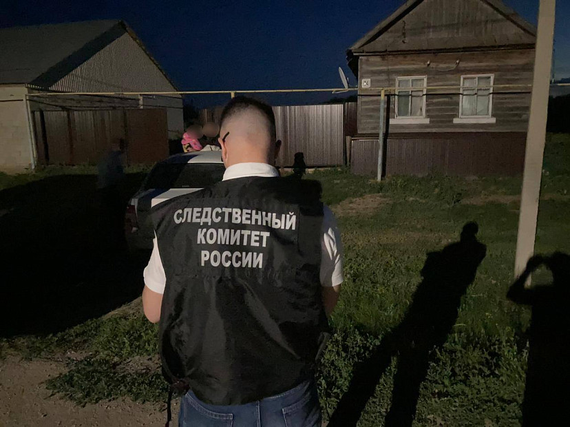 Легковушка сорвалась с домкрата и насмерть придавила саратовца