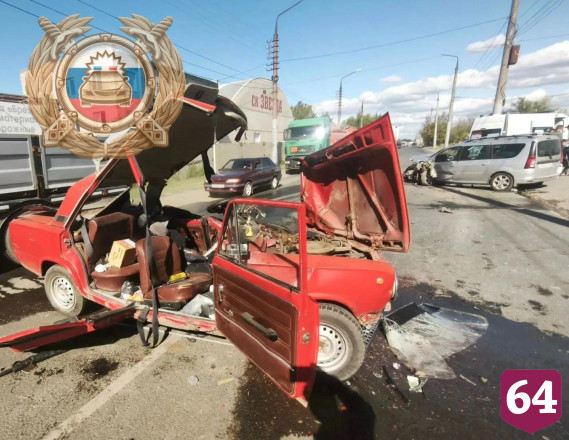 Двое детей пострадали в ДТП с «Жигулями» в Энгельсе