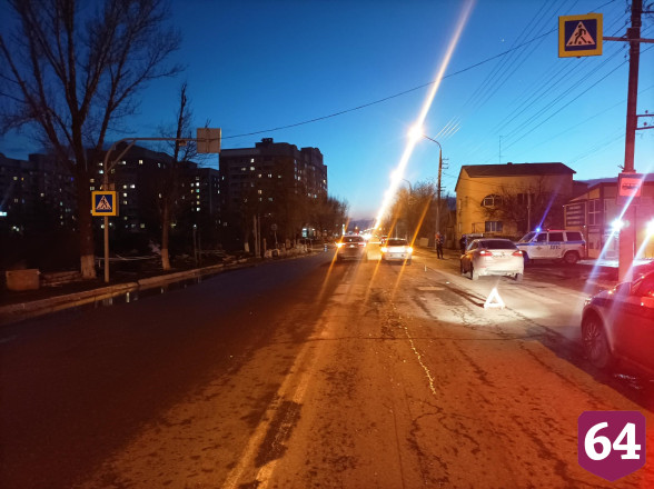 Автоледи на иномарке сбила пешехода в Энгельсе