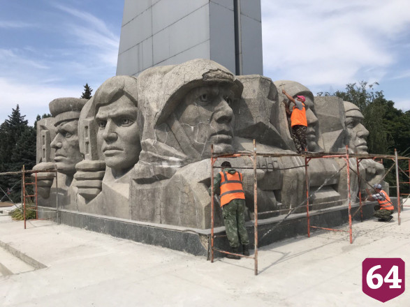 Мемориал под Саратовом реставрируют методом инъецирования