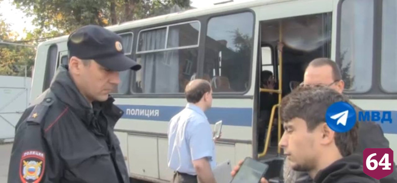 Из Саратовской области выдворят 140 нелегалов