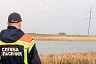 Спасатели вытащили тело рыбака из реки под Саратовом