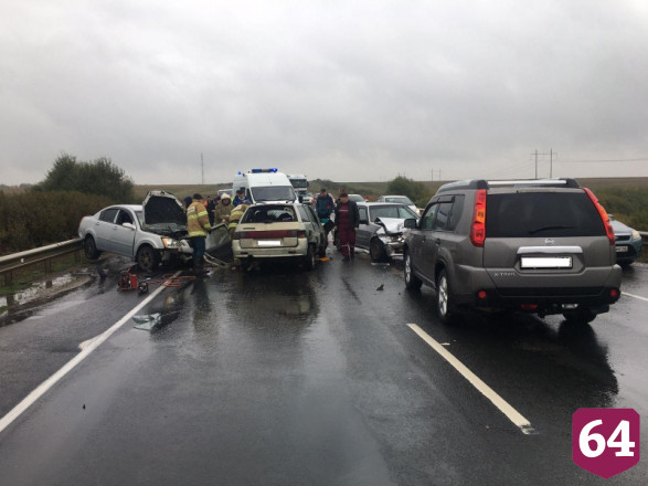 Саратовский водитель с пассажиром погибли в массовой аварии под Рязанью