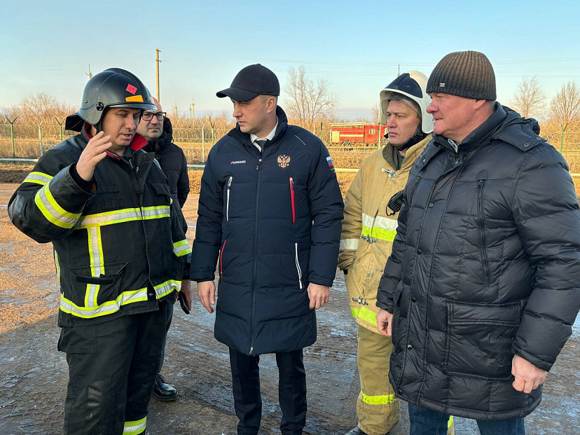 В Саратове и Энгельсе дроны повредили промышленные предприятия 