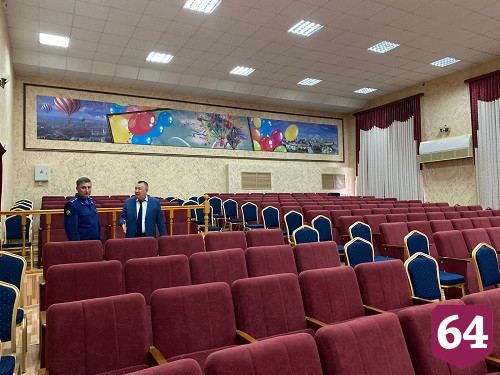 Прокурор Саратовской области Сергей Филипенко посетил Энгельсский дом-интернат