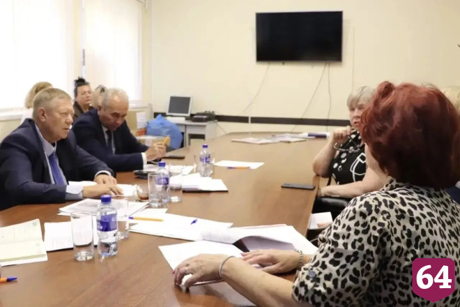 Николай Панков 6 часов проводил прием жителей Заводского района