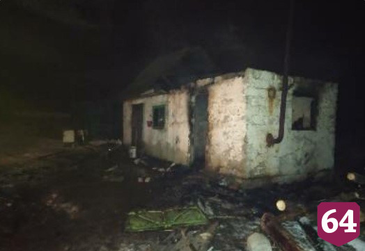 Рано утром в сторожке сгорел неосторожный курильщик 