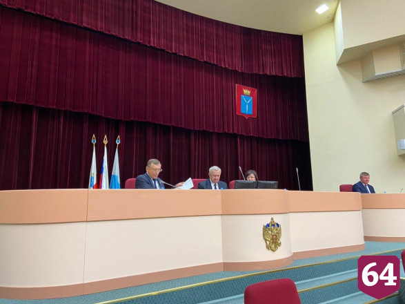 Депутаты поддержали изменения в бюджете Саратова 