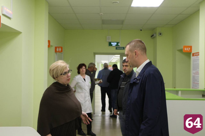 Бусаргин потребовал устранить недочеты в новых медучреждениях Саратова