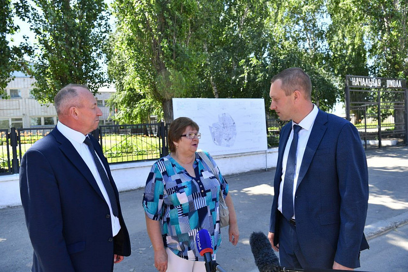 Бусаргин поручил завершить ремонт школы к 1 сентября 
