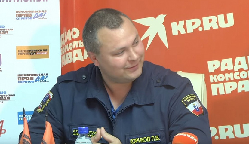 На реке под Саратовом перевернулась самодельная лодка с людьми