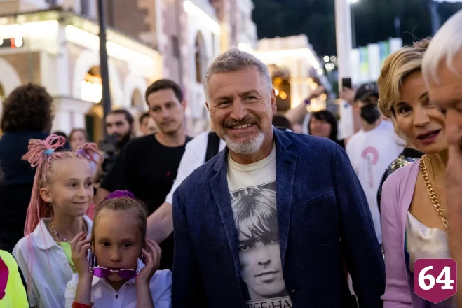 Леонид Агутин научит петь детей из Саратова