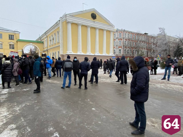 Саратовские депутаты от КПРФ выступили на незаконном митинге Навального
