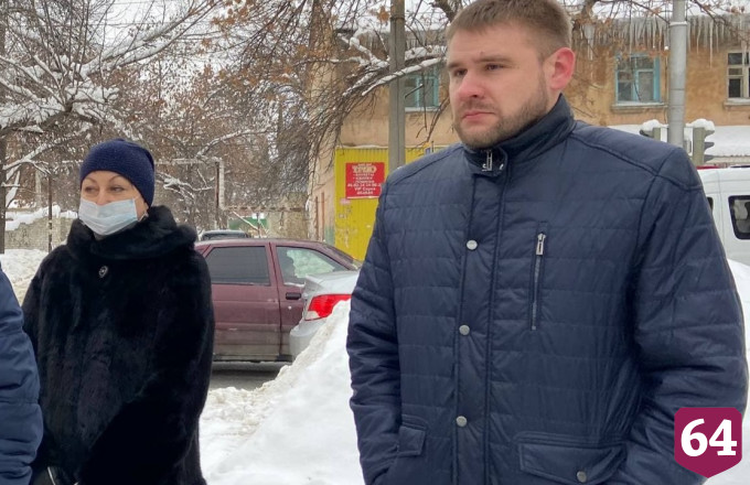 В Саратове для уборки снега не хватает дворников 