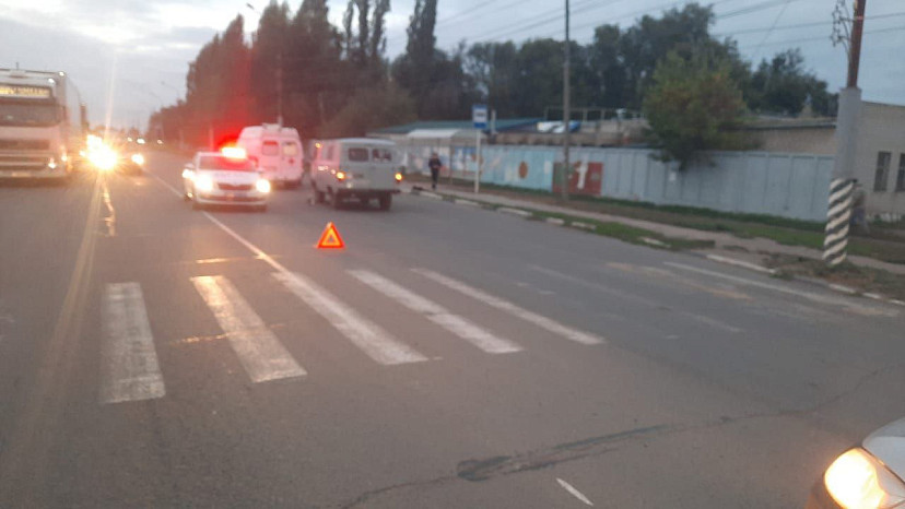Под Энгельсом УАЗ сбил 19-летнюю девушку