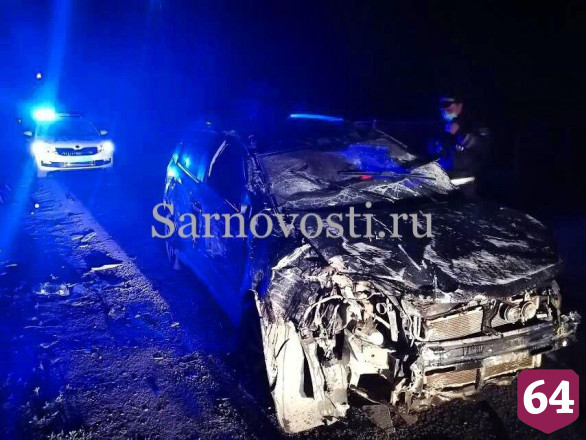 Водитель самостоятельно выбрался из перевернувшейся на крышу иномарки