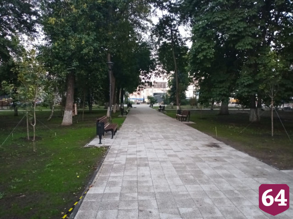 Валерий Радаев потребовал не затягивать с ремонтом площади Кирова