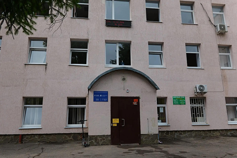 Губернатор потребовал разобраться с жалобами пациентов саратовской больницы