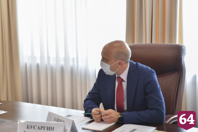 Губернатор остался недоволен ремонтом дорог в Энгельсе