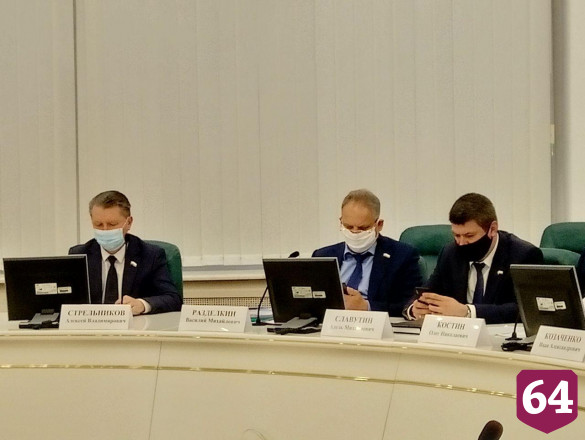 В Саратовской области 4 больных с коронавирусом находятся на ИВЛ