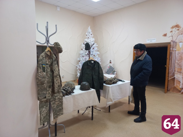В саратовском доме культуры открыли выставку трофеев СВО